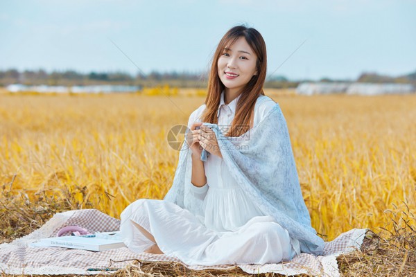 Good Listen to the words of Li Mo Si. Li Ling's face is also dignified.